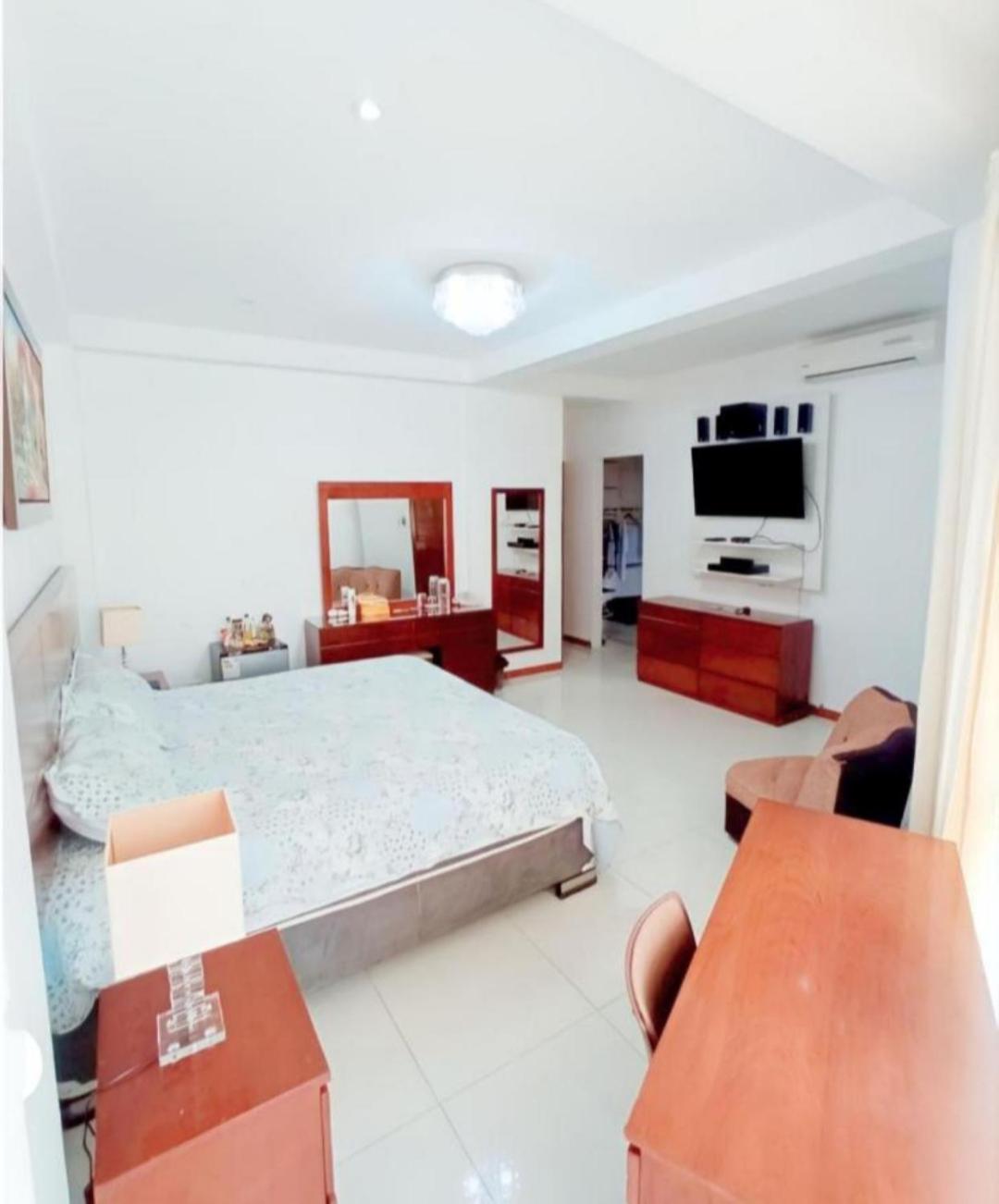 Deluxe Hotel Talara - A 5 Minutos Del Aeropuerto Y Plaza De Armas Δωμάτιο φωτογραφία