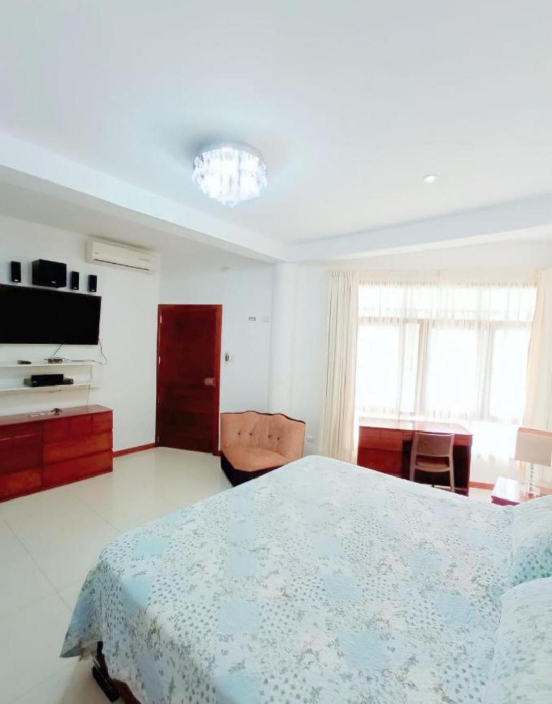 Deluxe Hotel Talara - A 5 Minutos Del Aeropuerto Y Plaza De Armas Δωμάτιο φωτογραφία