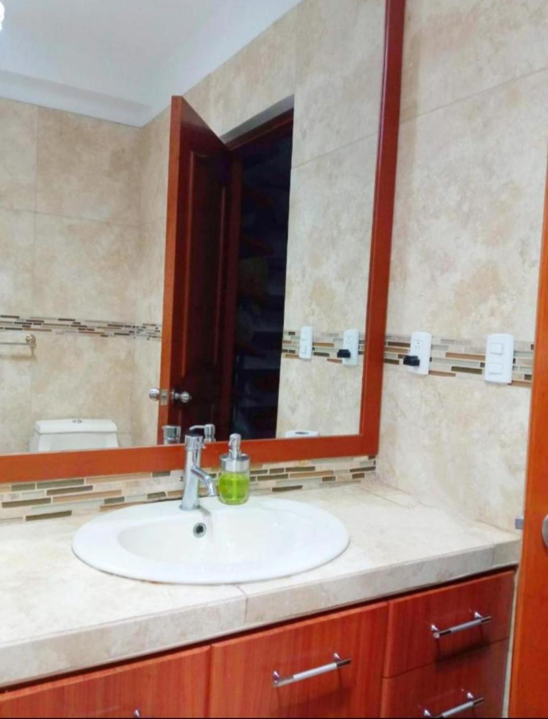 Deluxe Hotel Talara - A 5 Minutos Del Aeropuerto Y Plaza De Armas Δωμάτιο φωτογραφία